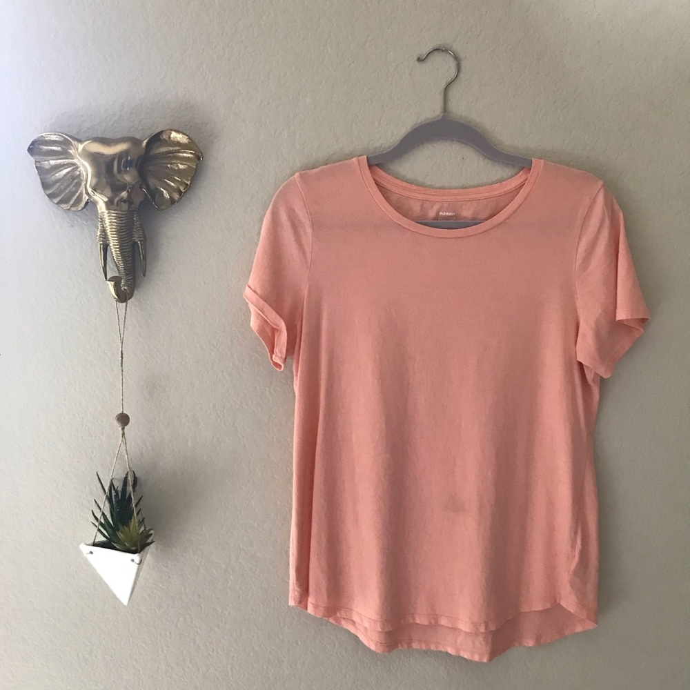 Old navy tee